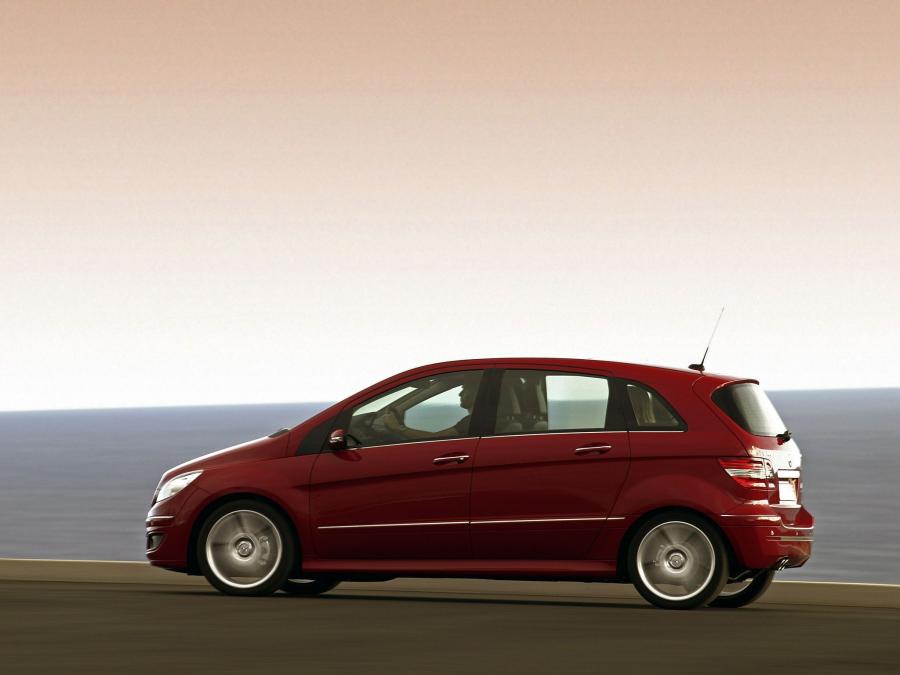  Mercedes-Benz B200 Turbo 2005 года  (фото 8 из 27)